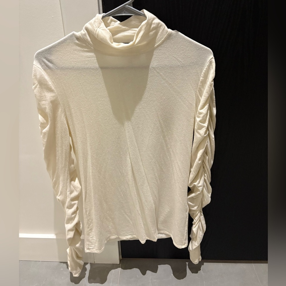 Massimo dutti white turtleneck longsleeve